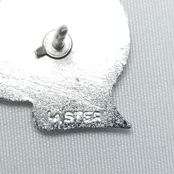 Vintage Sterling Silver 25 Years Company Logo Red Enamel Lapel Pin Brooch - Picture 4 of 7